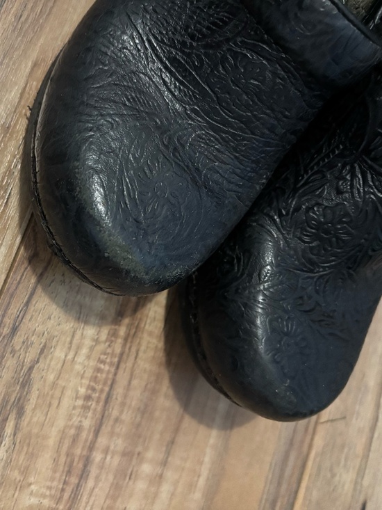 Dansko Black Embossed Leather Clogs Black Size 37 XP 2.0 - Picture 2 of 4
